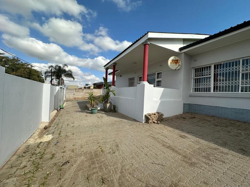 5 Bedroom Property for Sale in Norwood Eastern Cape